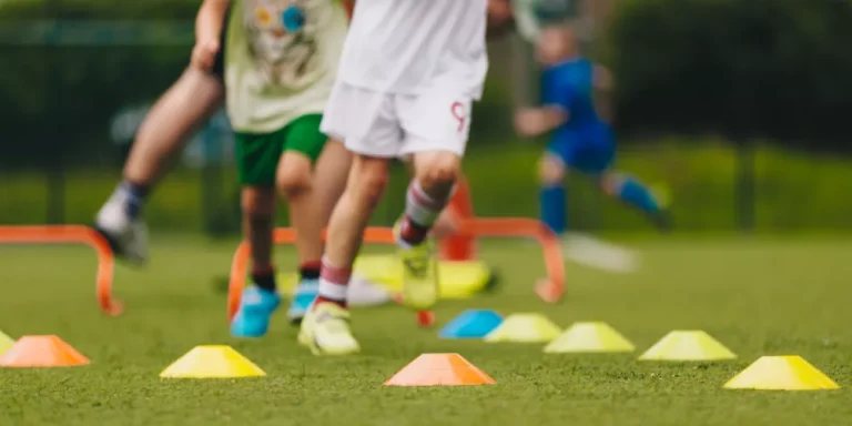 What are the best habits for staying physically active?
